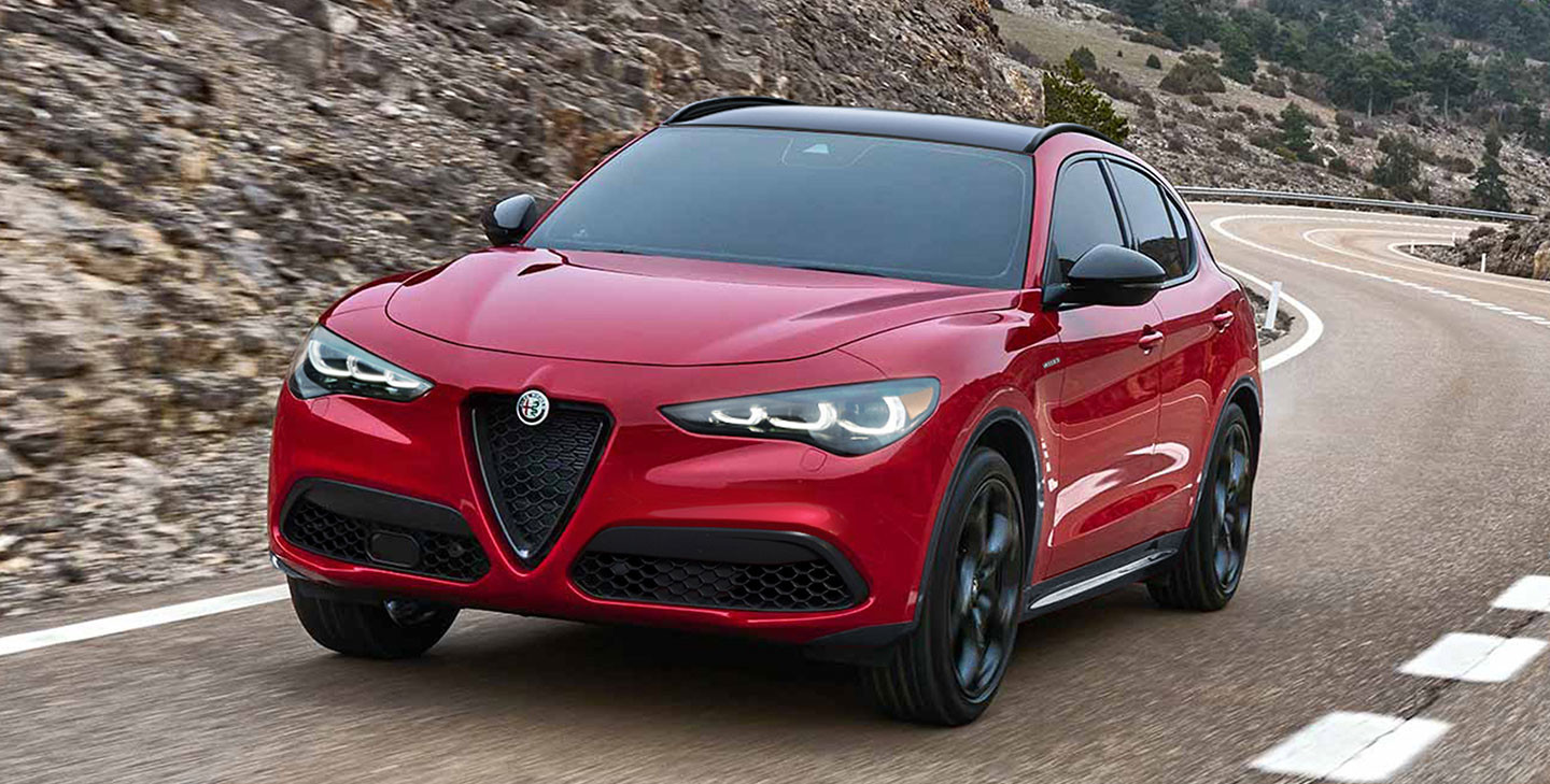 Alfa Romeo Stelvio AWD 2025