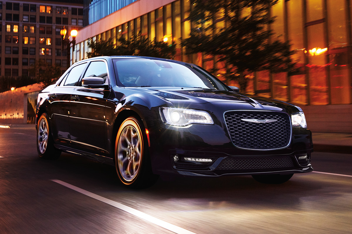 2019 Chrysler 300 lane departure warning with lane keep assist