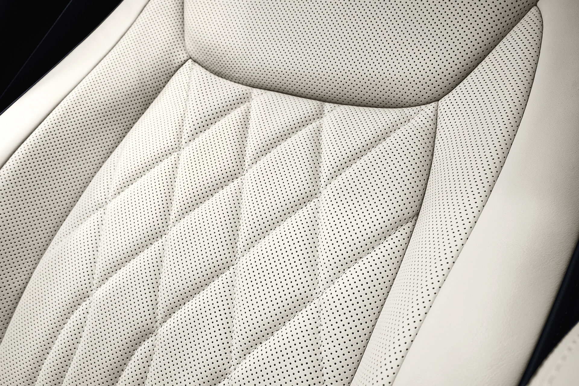 Nappa leather seats of the 2020 Chrysler 300