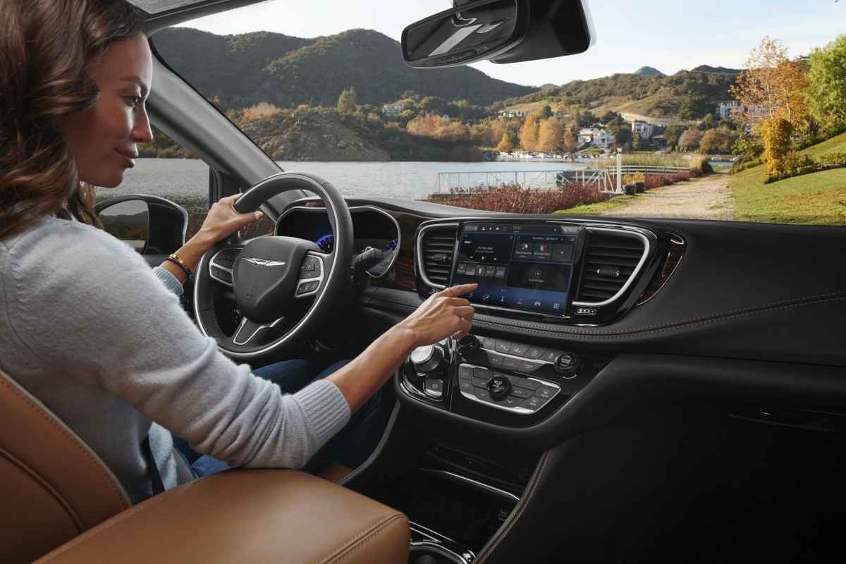 The new 2021 Chrysler Pacifica interior showing the Uconnect system.