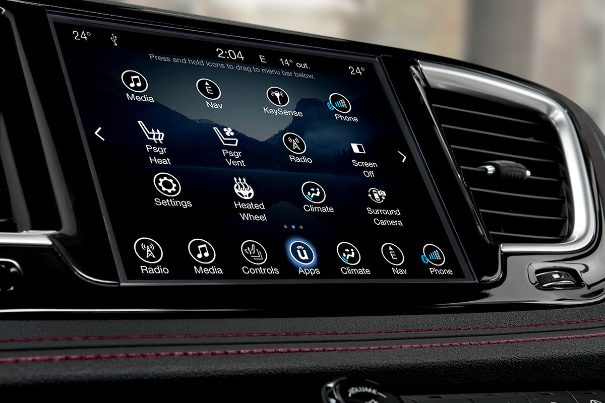 2018 Chrysler Pacifica Technology Uconnect Touchscreen