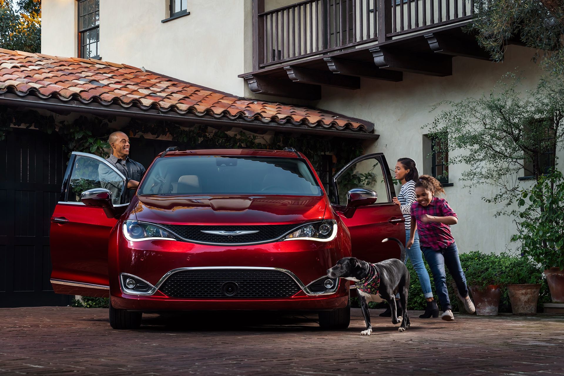 2018 Chrysler Pacifica Exterior Lifestyle Family
