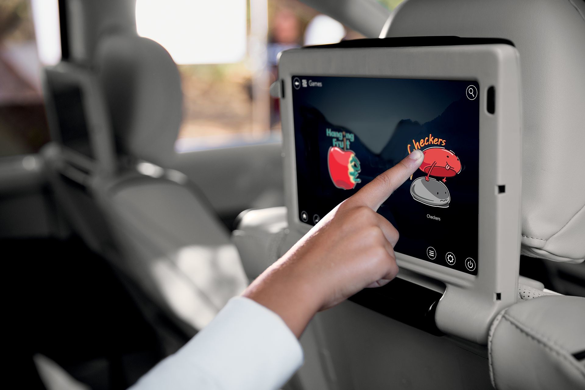 2018 Chrysler Pacifica Interior Rear Facing Touch Screen TV