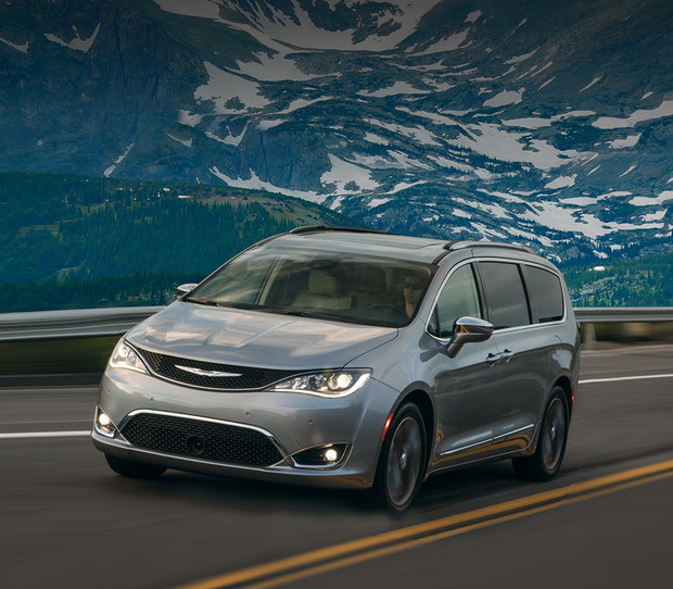 Chrysler Pacifica 2018 Exterior Billet Metallic