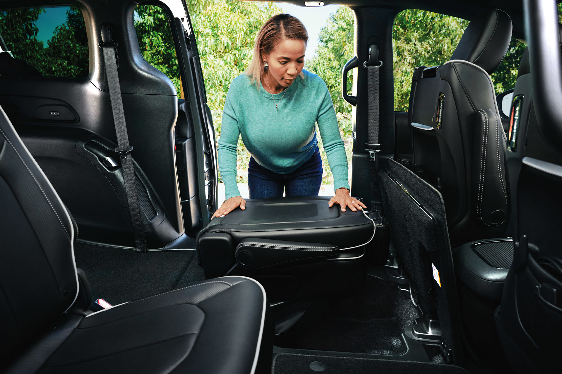 Side interior of a 2022 Chrysler Pacifica showing seating.