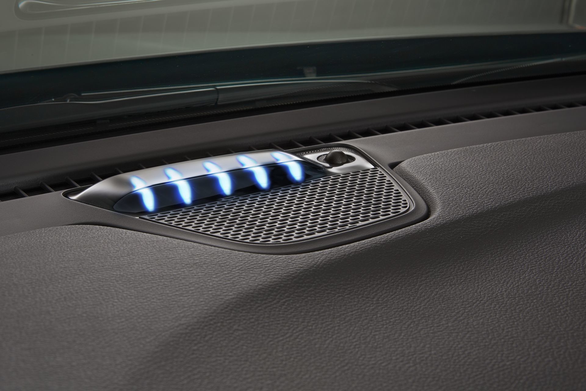 Technologie de l’habitacle de la Chrysler Pacifica Hybrid 2018 - indicateur de charge de la batterie du tableau de bord