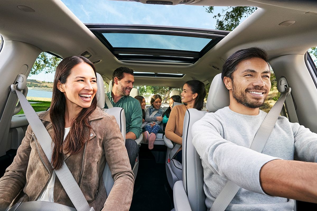 2019 Chrysler Pacifica Hybrid with 7 people seated