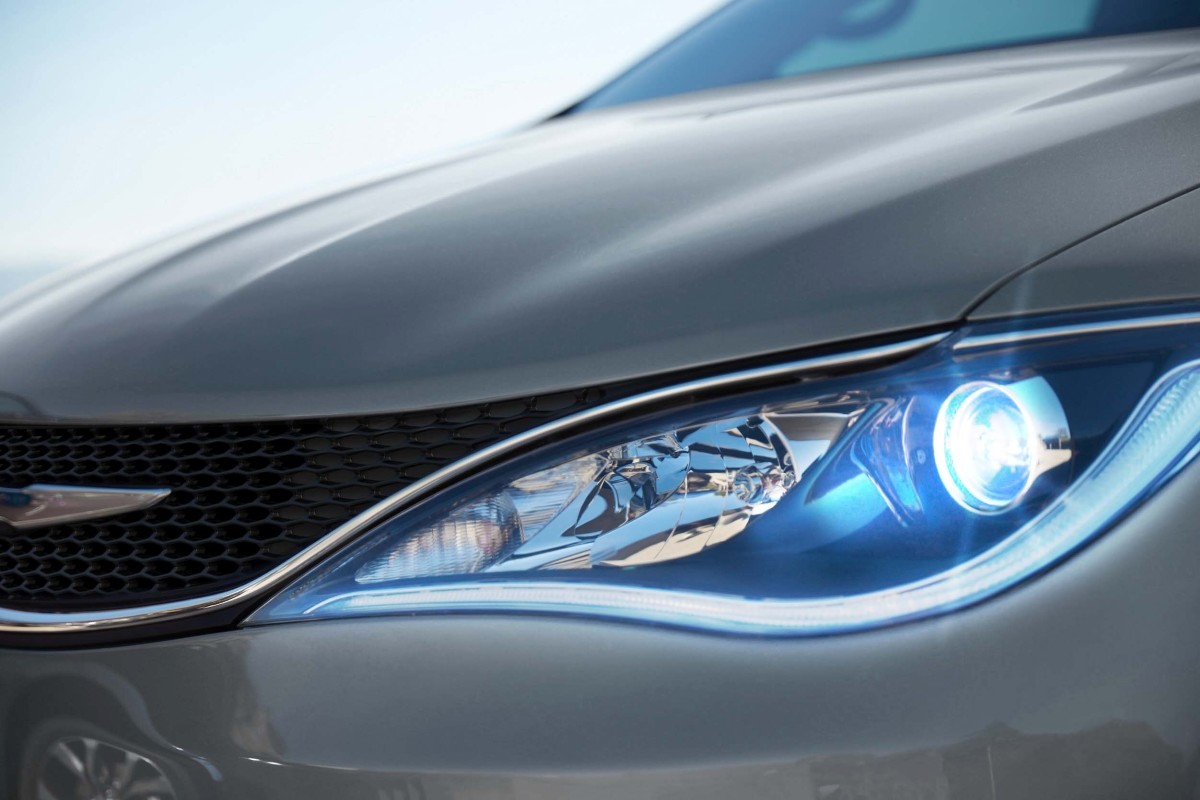 Front grill of a white 2020 Chrysler Pacifica Hybrid