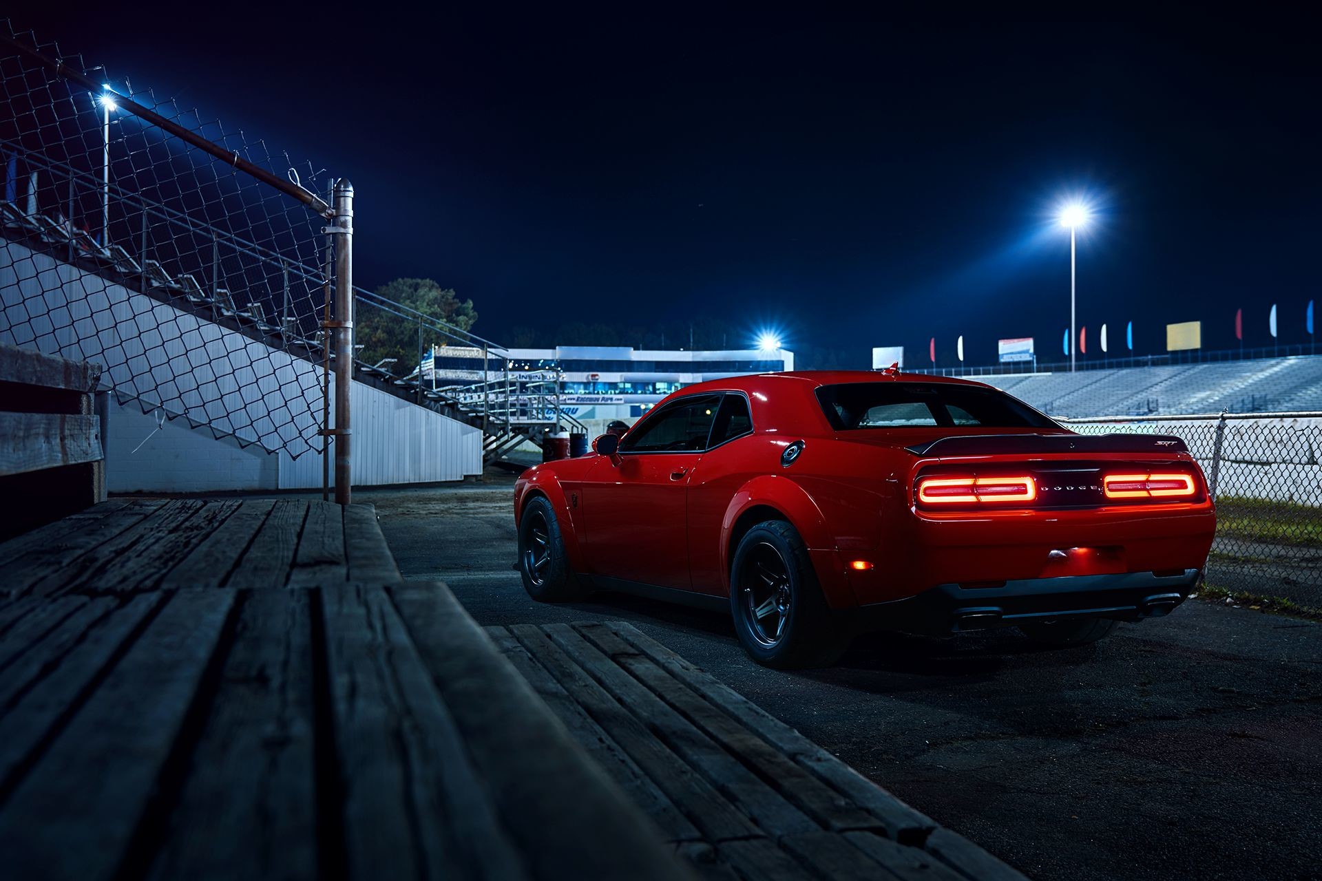 Extérieur de la Dodge Challenger 2018 – Phares