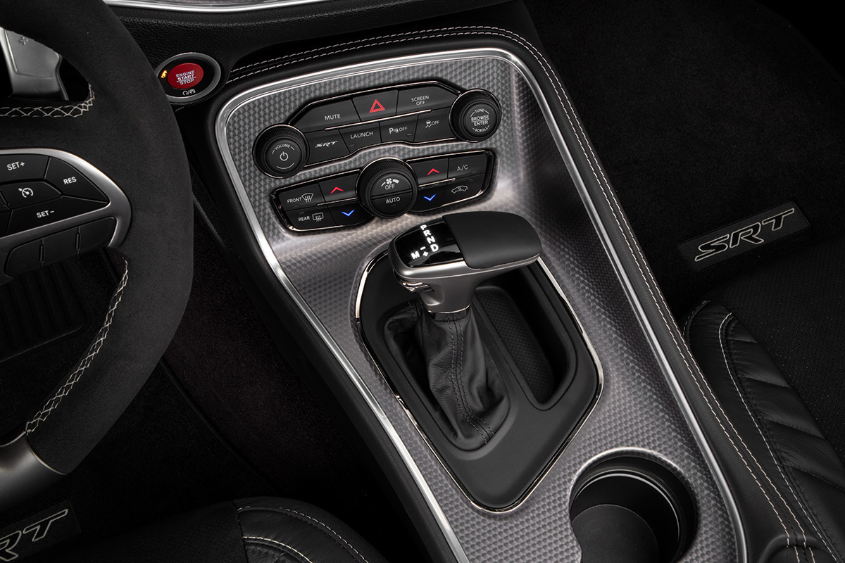 2019 Dodge Challenger 8-speed automatic transmission Autostick feature