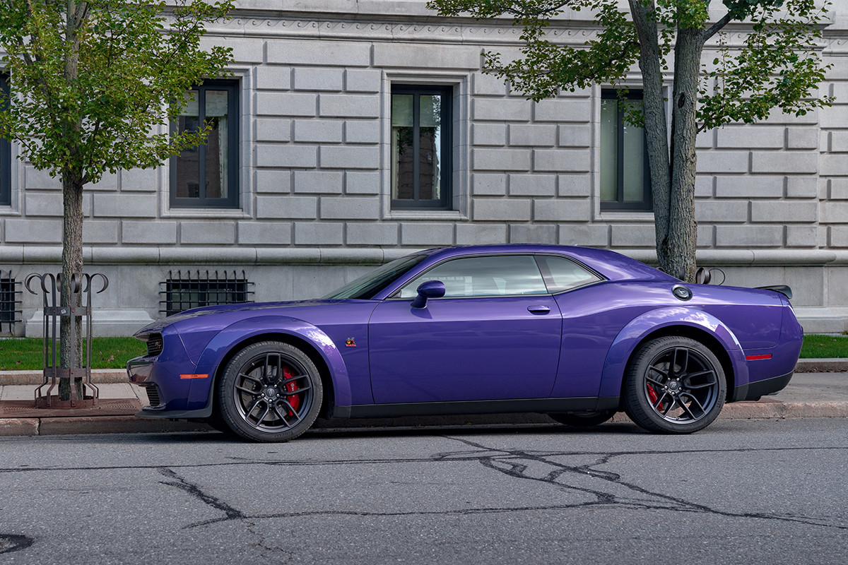2019 Dodge Challenger Blind-Spot monitoring and Rear Cross-Path Detection