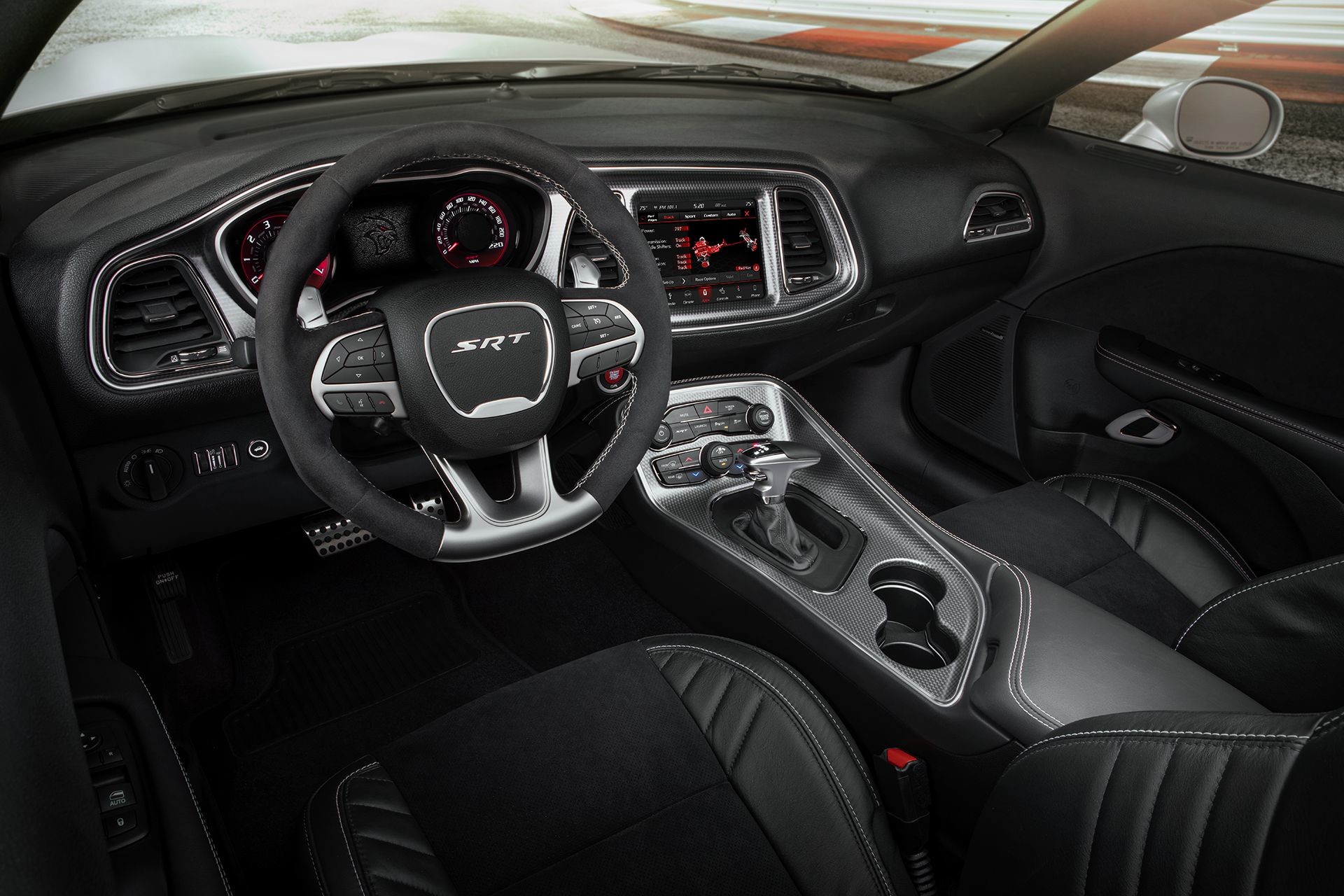 Volant de la Dodge Challenger SRT 2019
