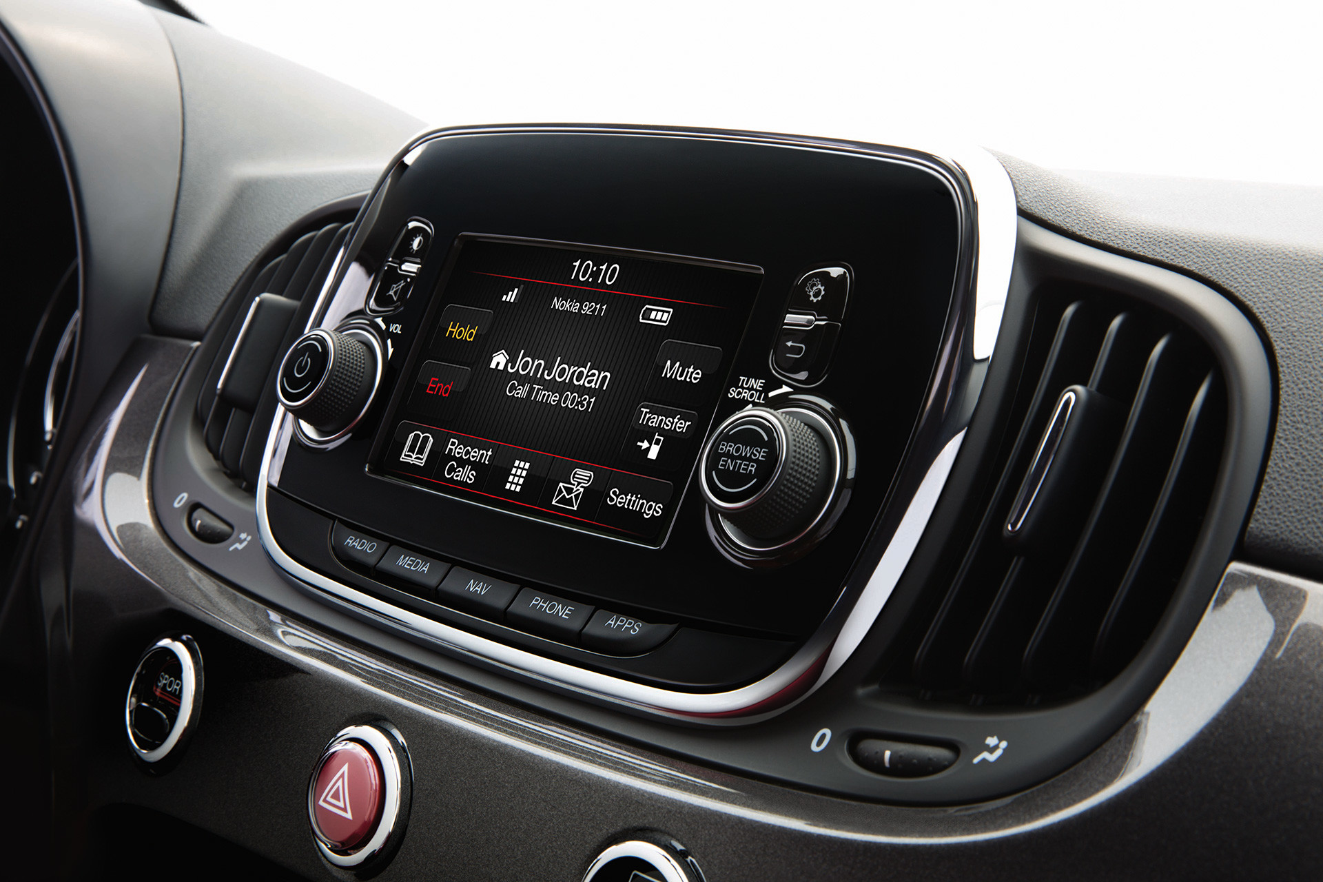 UConnect multimedia centre for the 2019 FIAT<sup>®</sup> 500.
