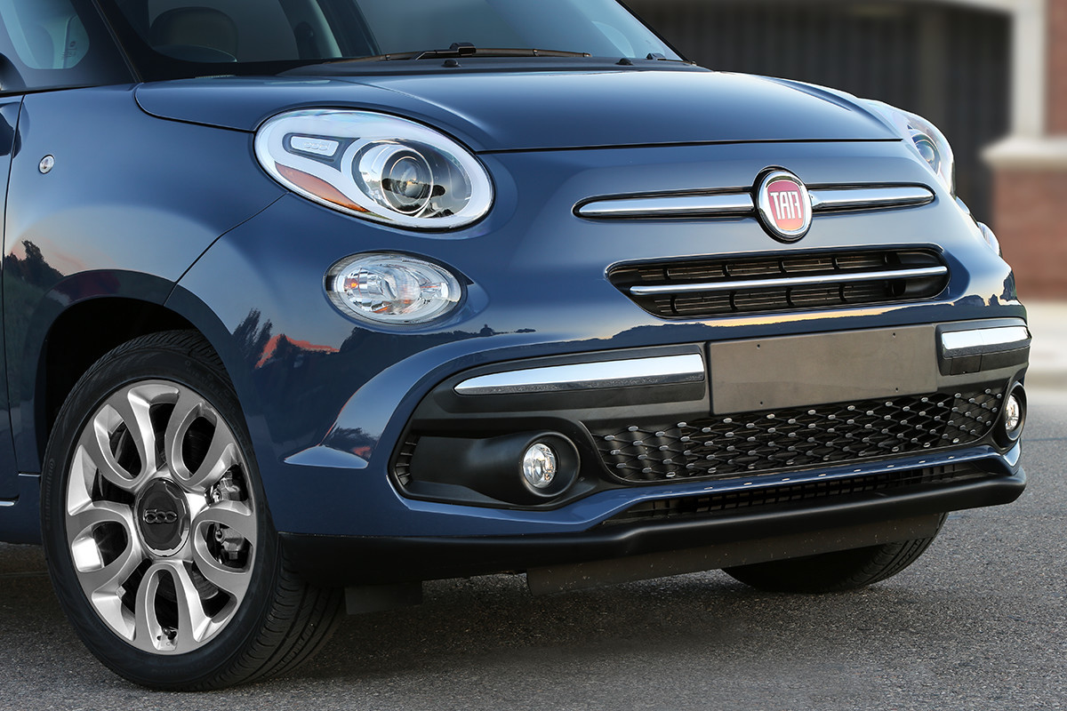 2018 Fiat 500L updated iconic Italian design
