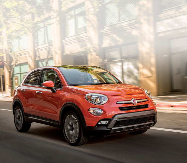 Multisegment FIAT 500X 2018 – vue avant de la calandre, illustrée en rouge