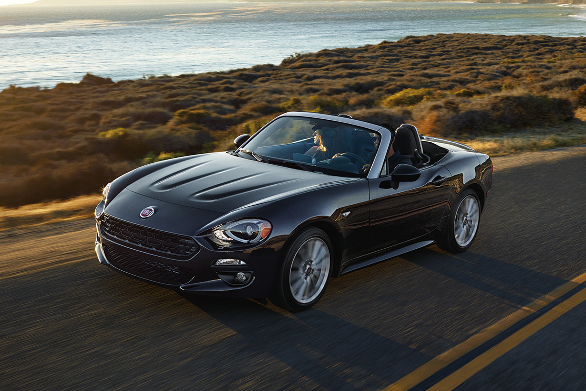 FIAT 124 Spider Roadster 2018 – transmission manuelle ou automatique à 6 vitesses