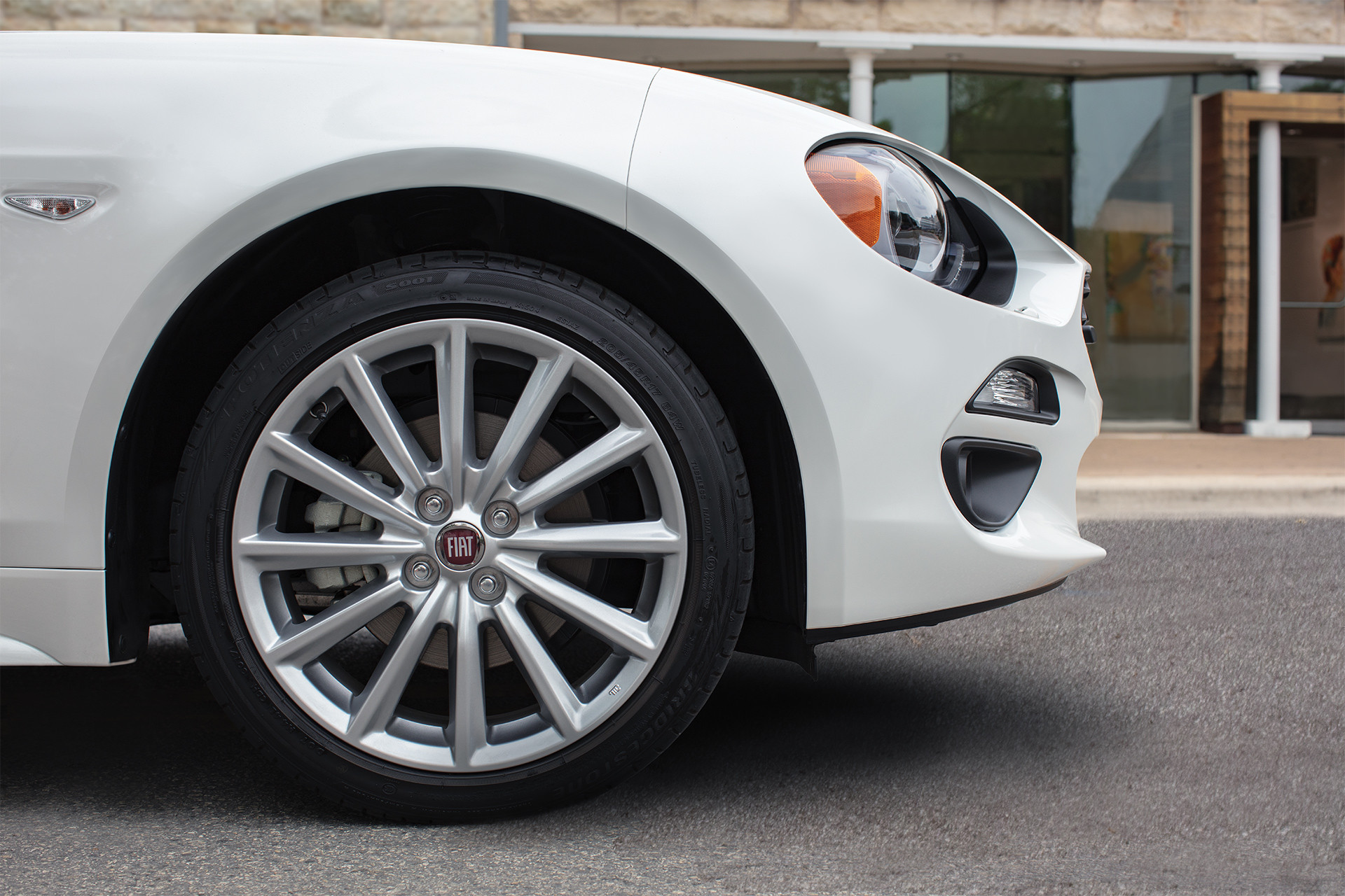 2019 Fiat 124 Spider close up view of front wheel
