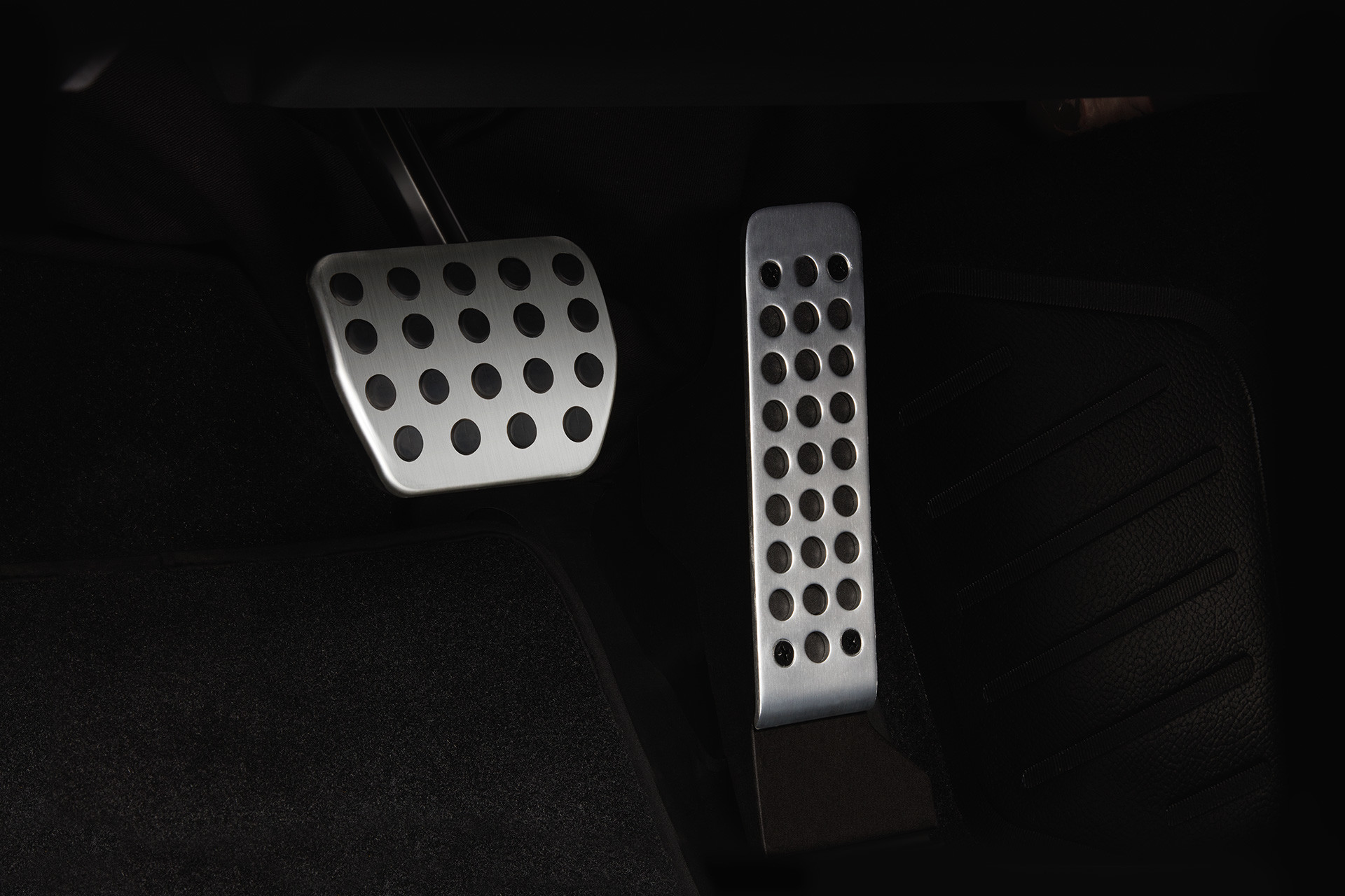 Aluminum Sport Pedals of 2020 FIAT 124 Spider Abarth