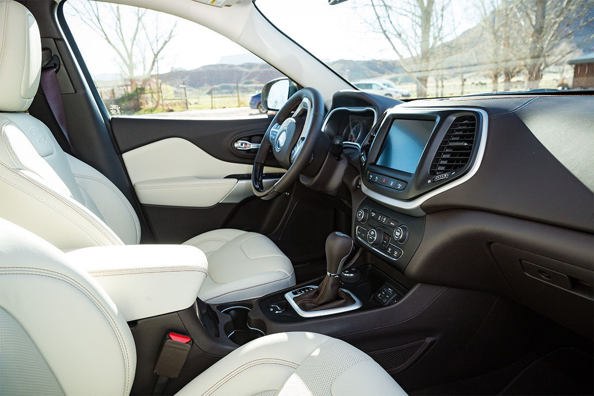 2018 jeep cherokee interior award winning interior white seats