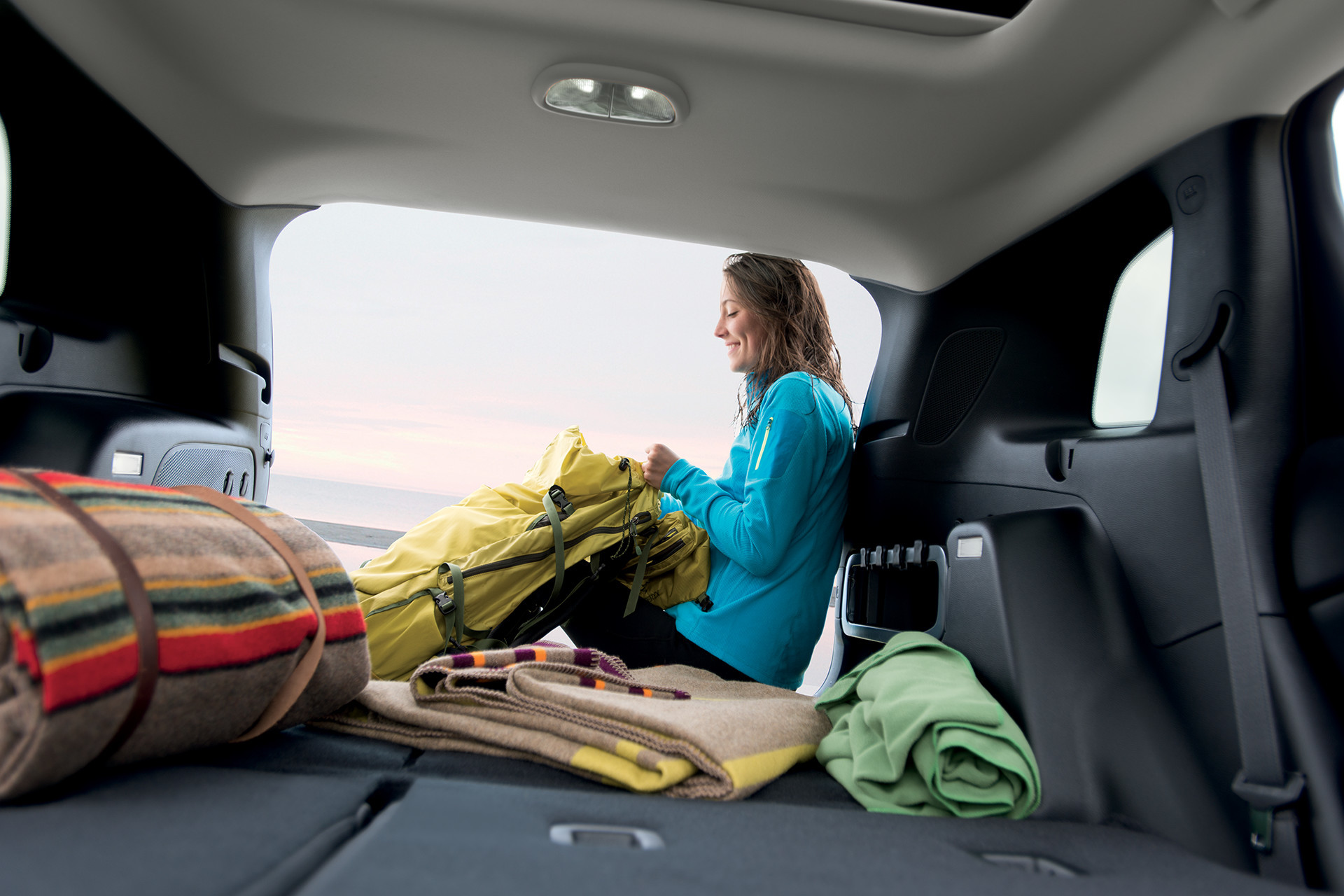habitacle du jeep cherokee 2018 – abondance de serviettes de plage