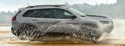 Jeep Cherokee 2019 Silver Best in Class 4x4 Capability