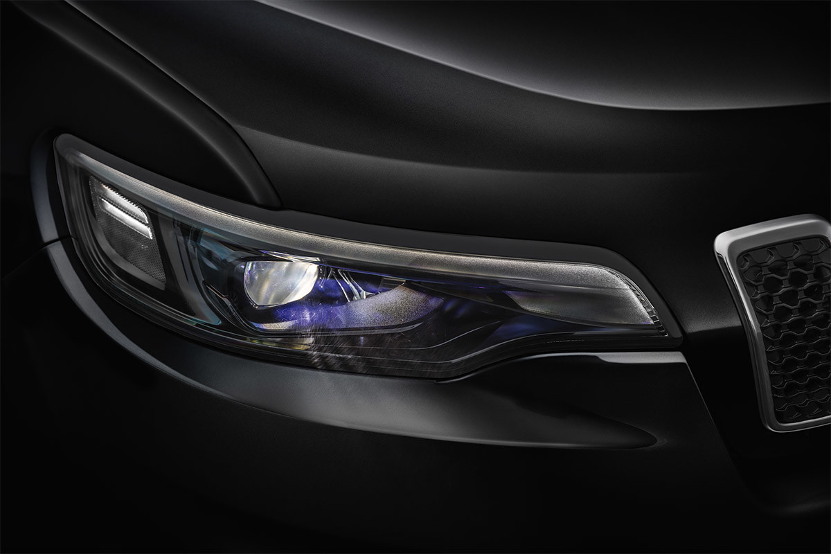 Headlight of 2020 Jeep Cherokee highlighting high-performing standard LED headlamps