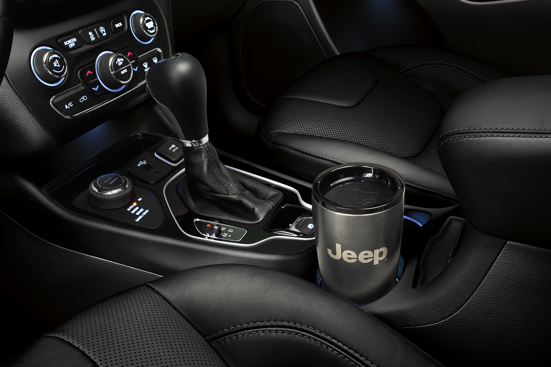 2020 Jeep Cherokee centre console highlighting climate control system and gear shift box