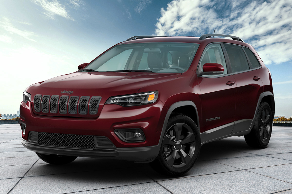 2021 Jeep Cherokee Altitude, shown in Velvet Red Pearl.
