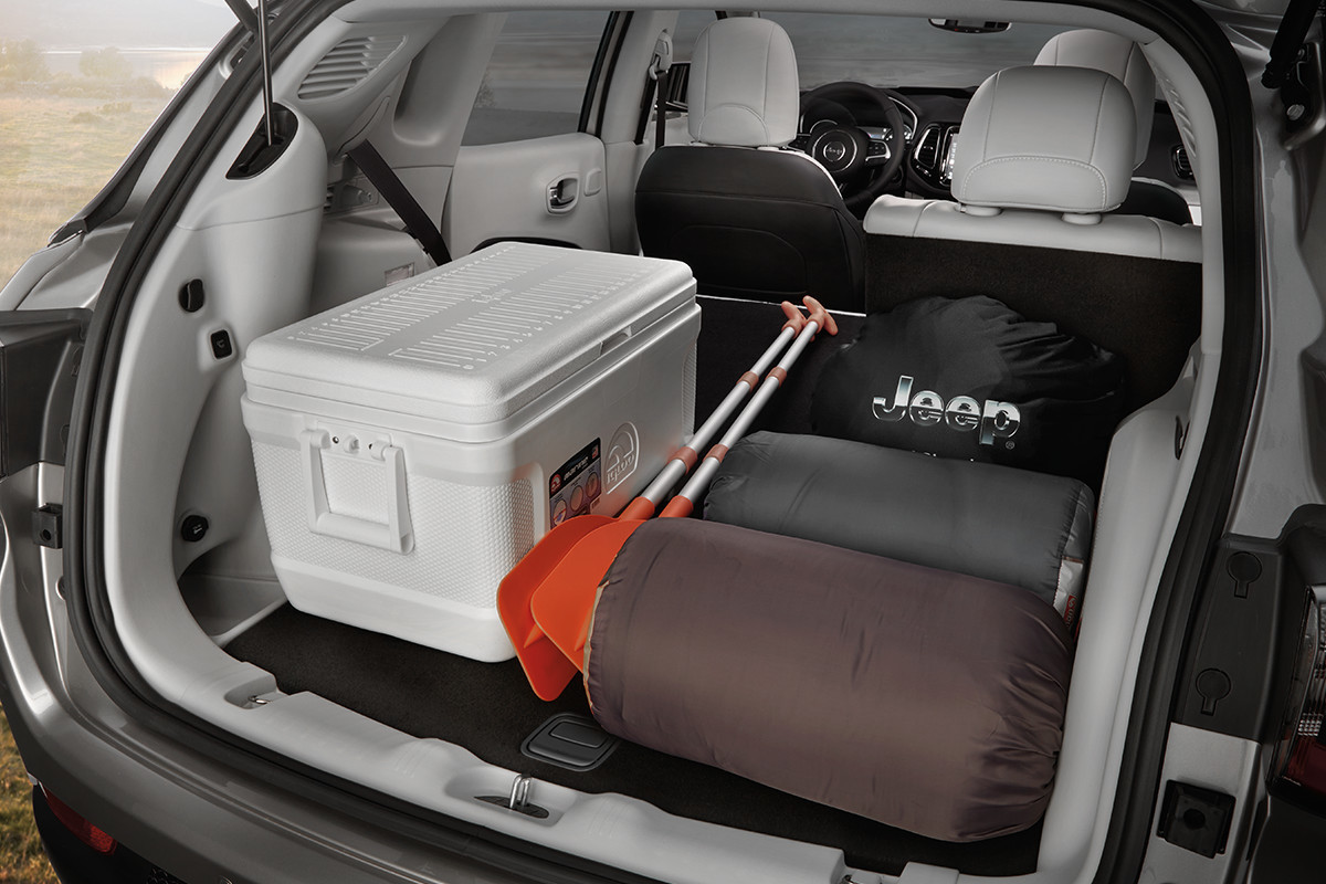 Espace utilitaire configurable du Jeep Compass 2018