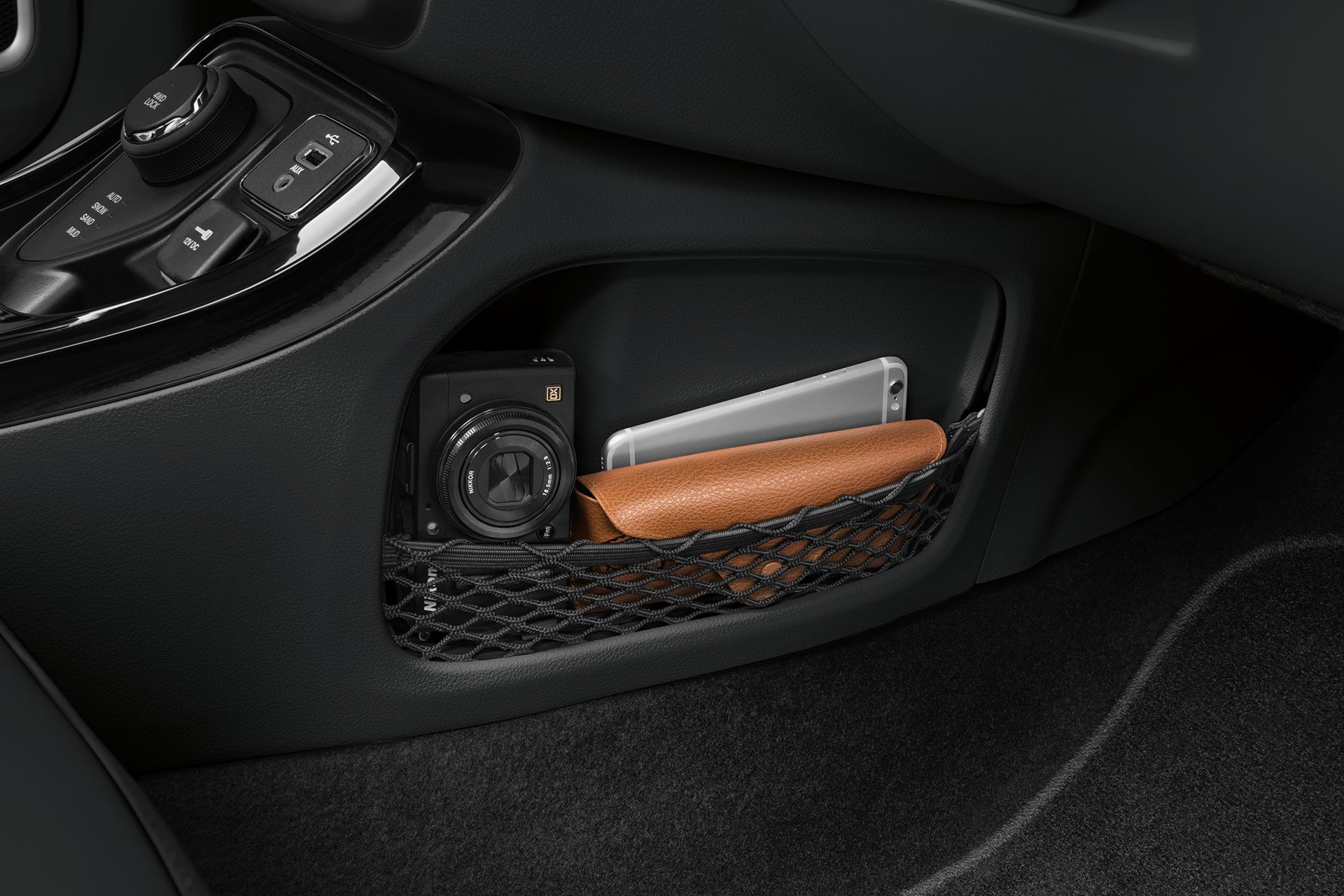 2019 Jeep Compass front seat mesh pocket