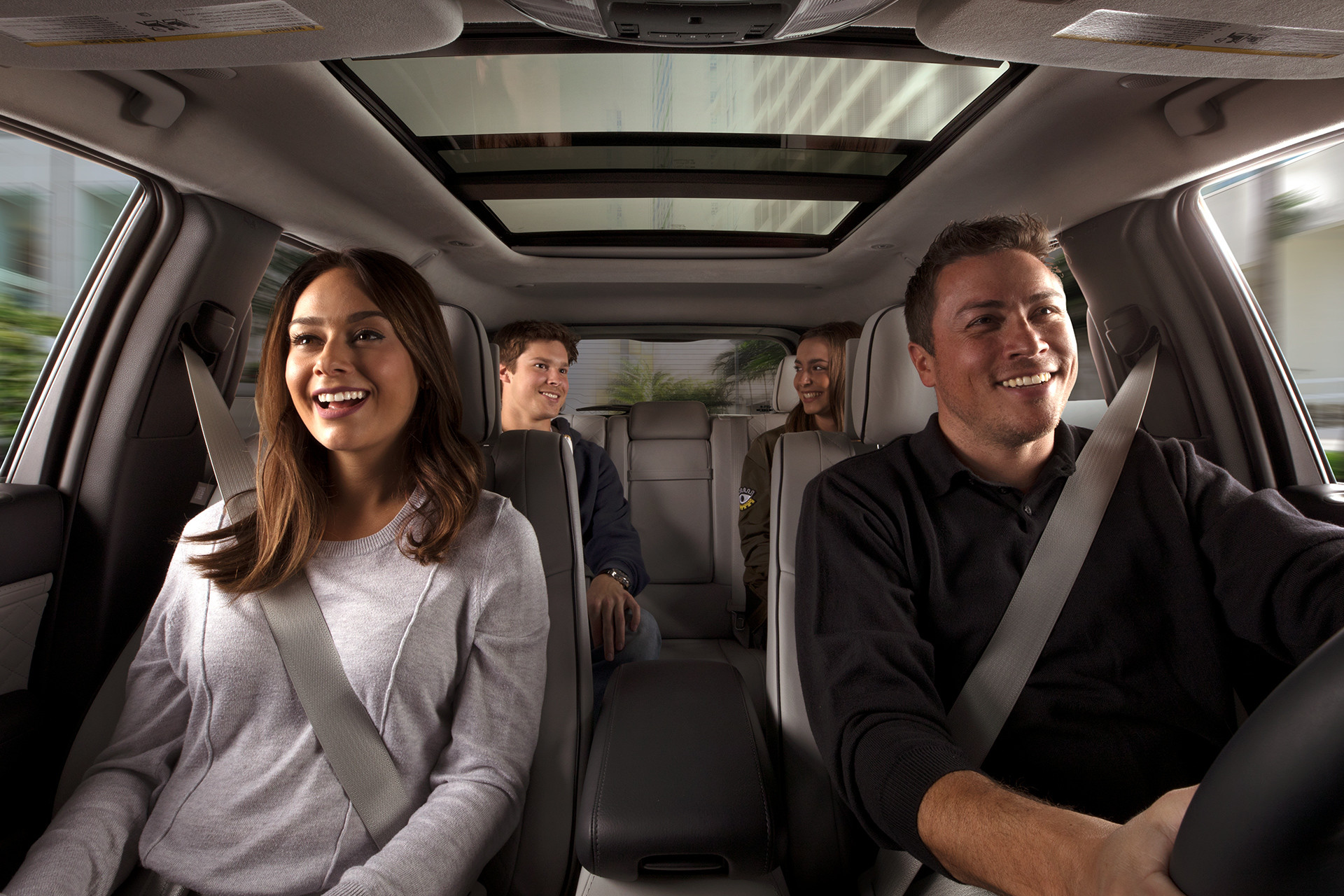 2019 Jeep Grand Cherokee showing the available seating