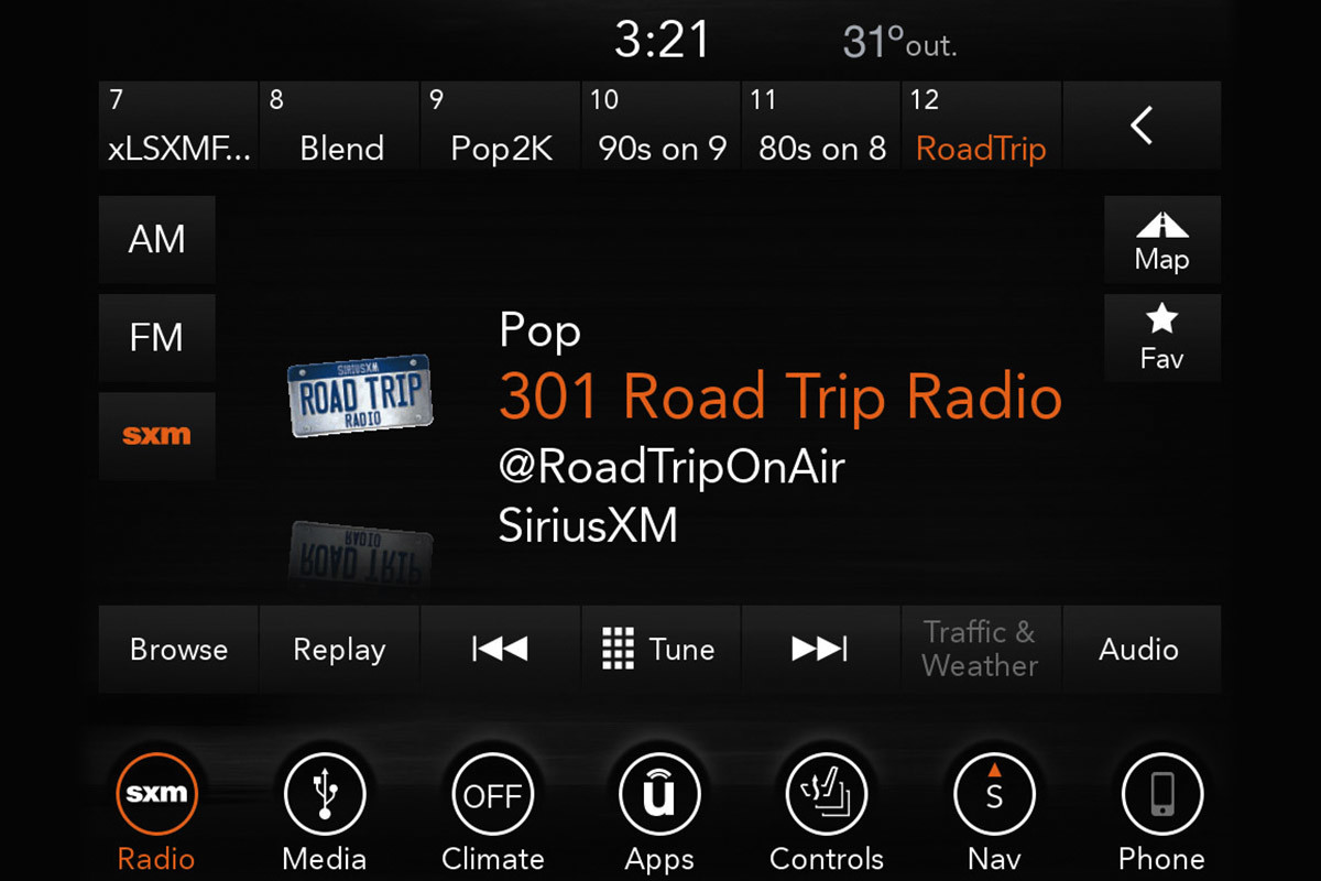 Écran de SiriusXM pour le Jeep Grand Cherokee.