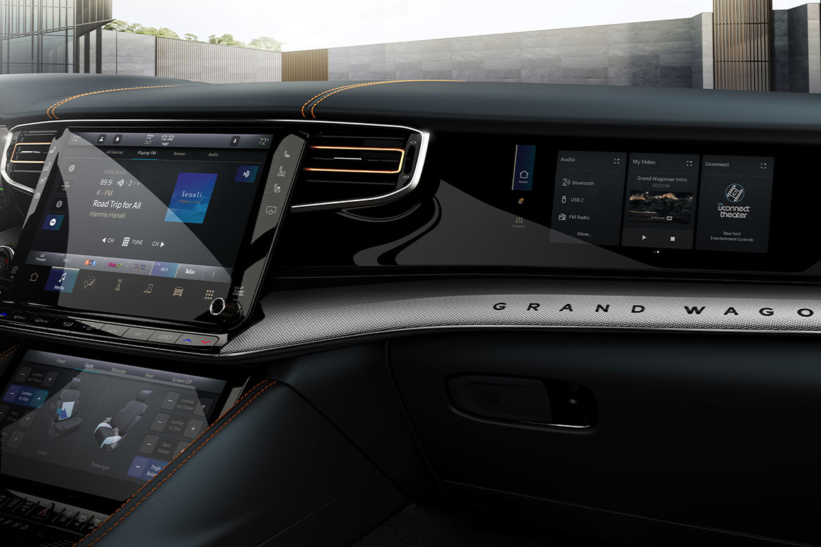 The front-passenger interactive display in the All-New 2022 Grand Wagoneer.