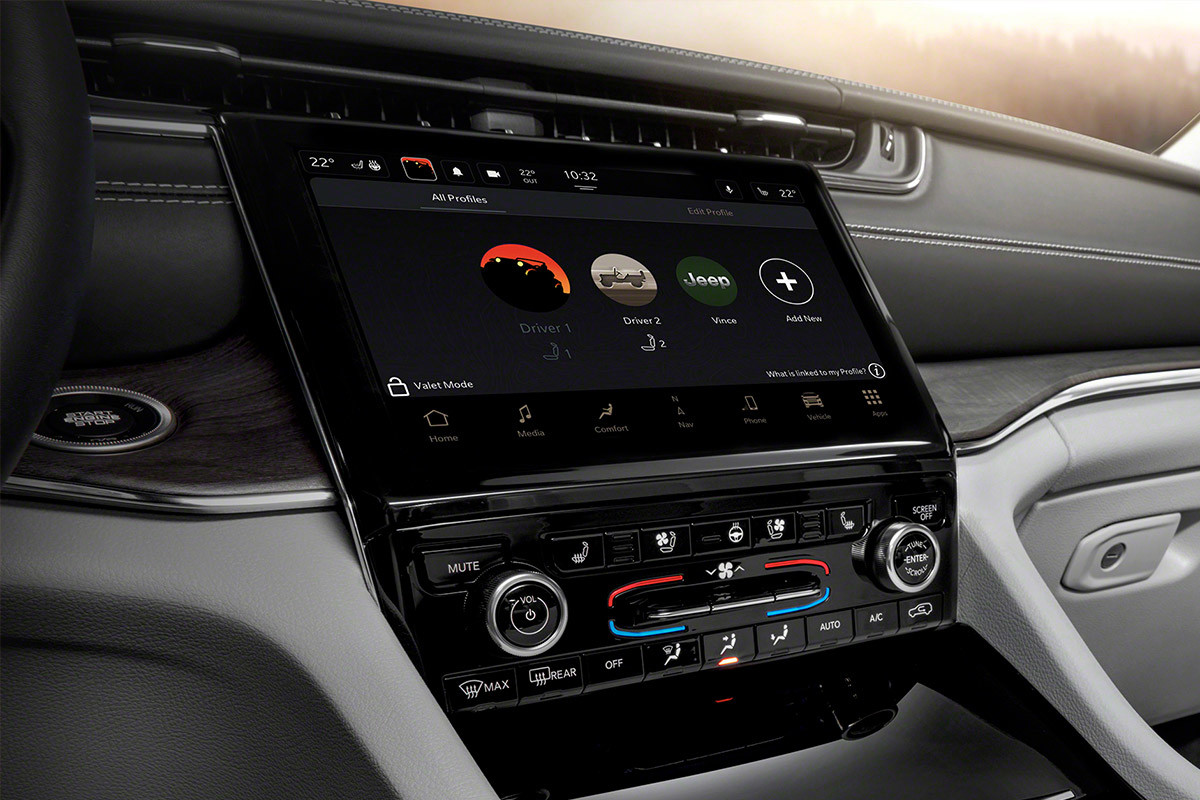 Close up of the Uconnect 5 entertainment system on a 10.1 inch touchscreen.