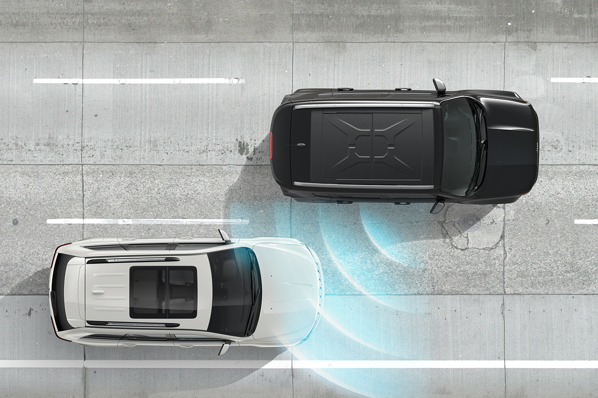 Caractéristique de sécurité du Jeep Renegade 2018 – système de surveillance des angles morts