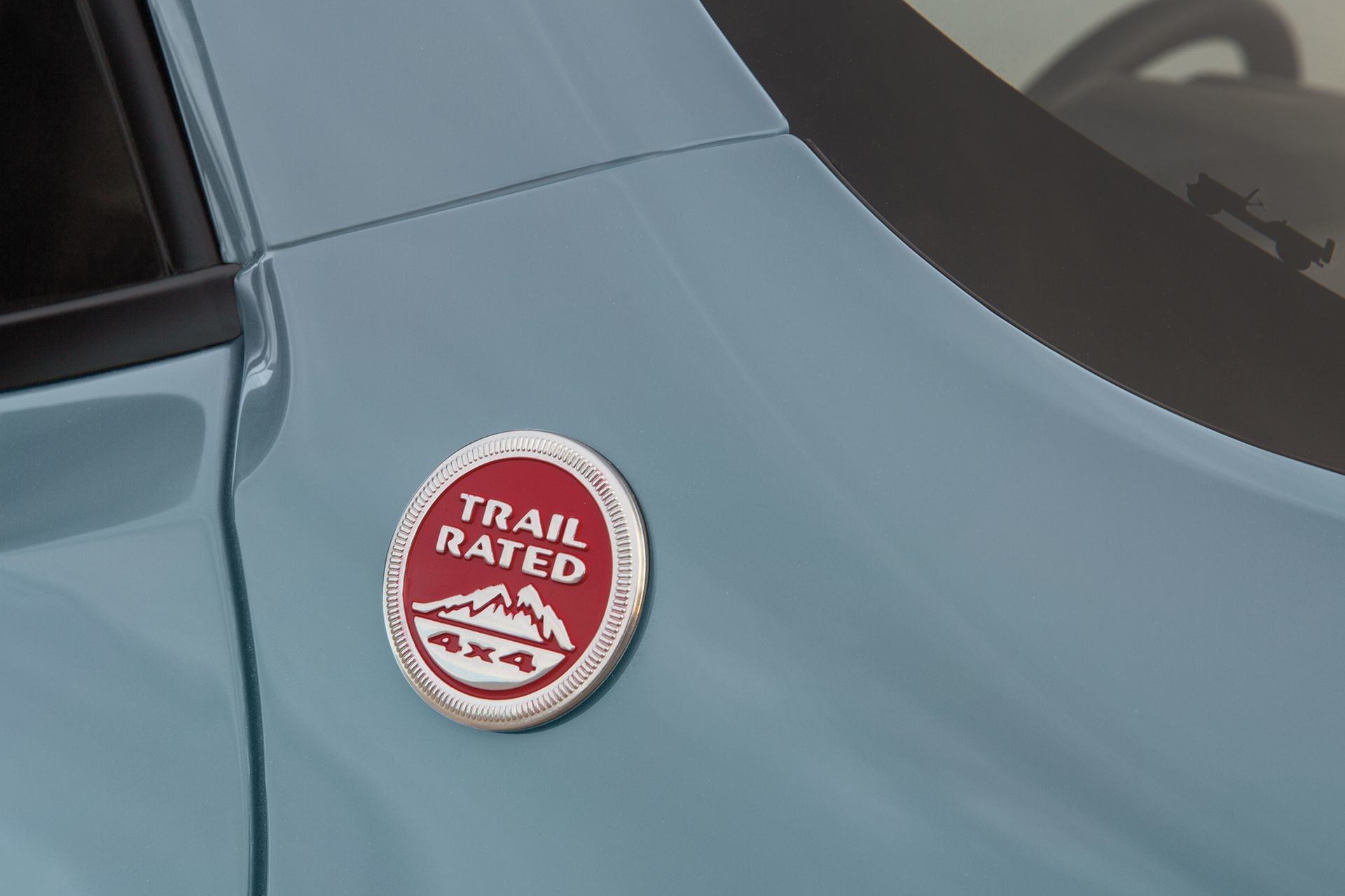 Emblème des compétences hors route Trail Rated du Jeep Renegade 2018