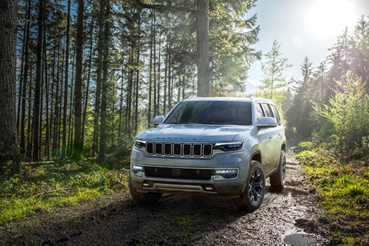 Vue de la console de première rangée, montrant le système de gestion de la traction Selec-Terrain avec le système de suspension Quadra-Lift