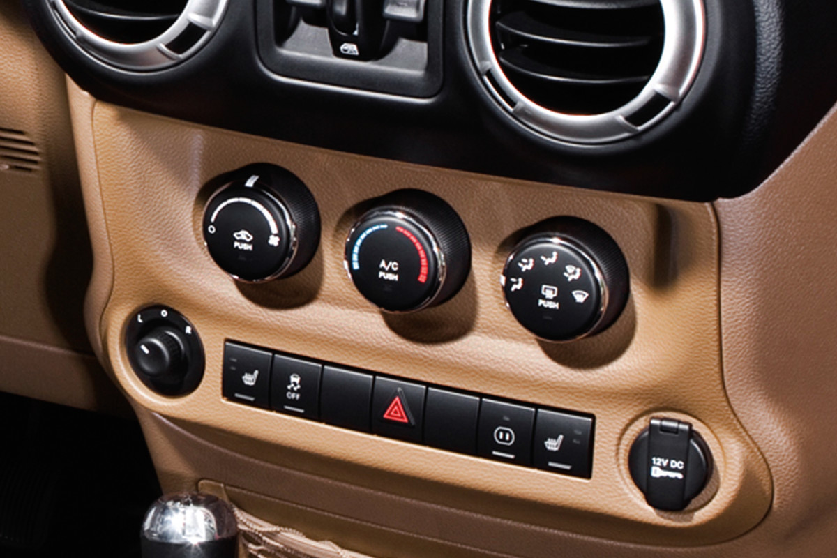 Jeep Wrangler 2018 Automatic Temperature Control