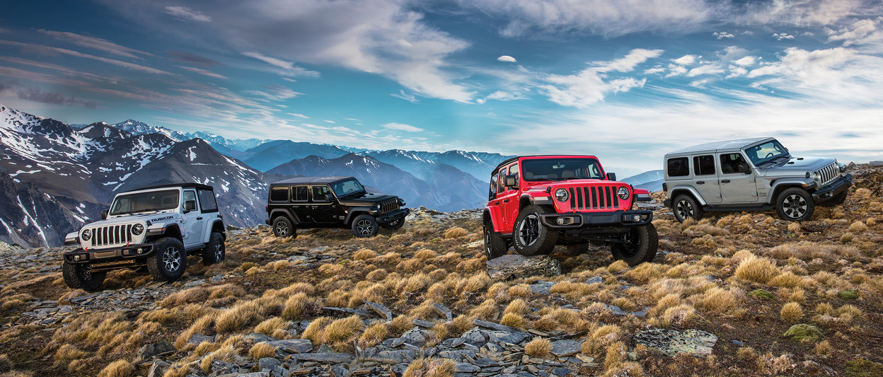 2019 Jeep Wranglers on a mountain