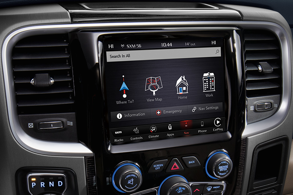 Ram 1500 2018 – centres multimédias Uconnect