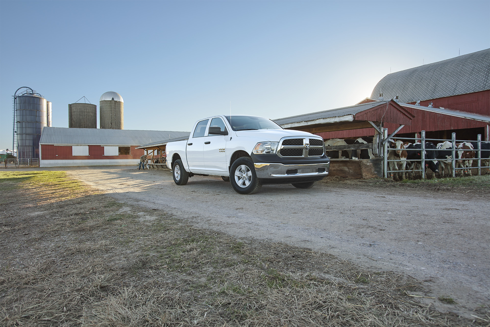 Ram 1500 2018 – conçu pour le travail, illustré en blanc