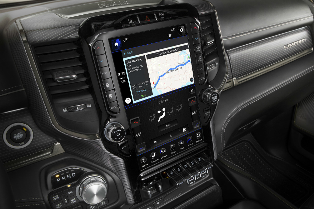 Ram 1500 2019 – centre multimédia Uconnect foncé de 4e génération