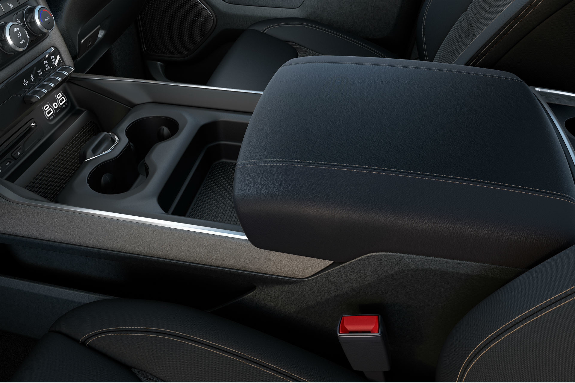 2019 Ram 1500 interior centre console adaptable storage options