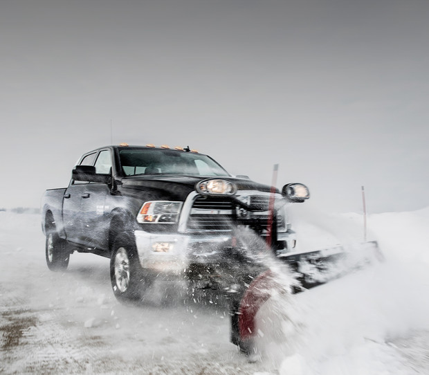 Camion RAM 2500 2018 – vue latérale, illustré en noir