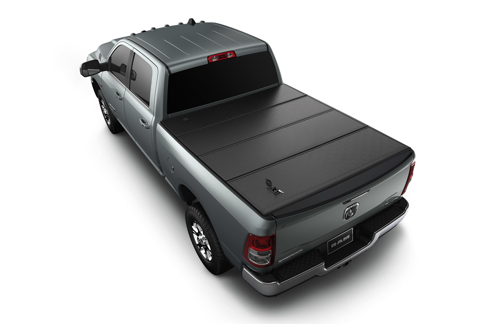 Trunk of the 2020 Ram 2500 covered by trunk cover