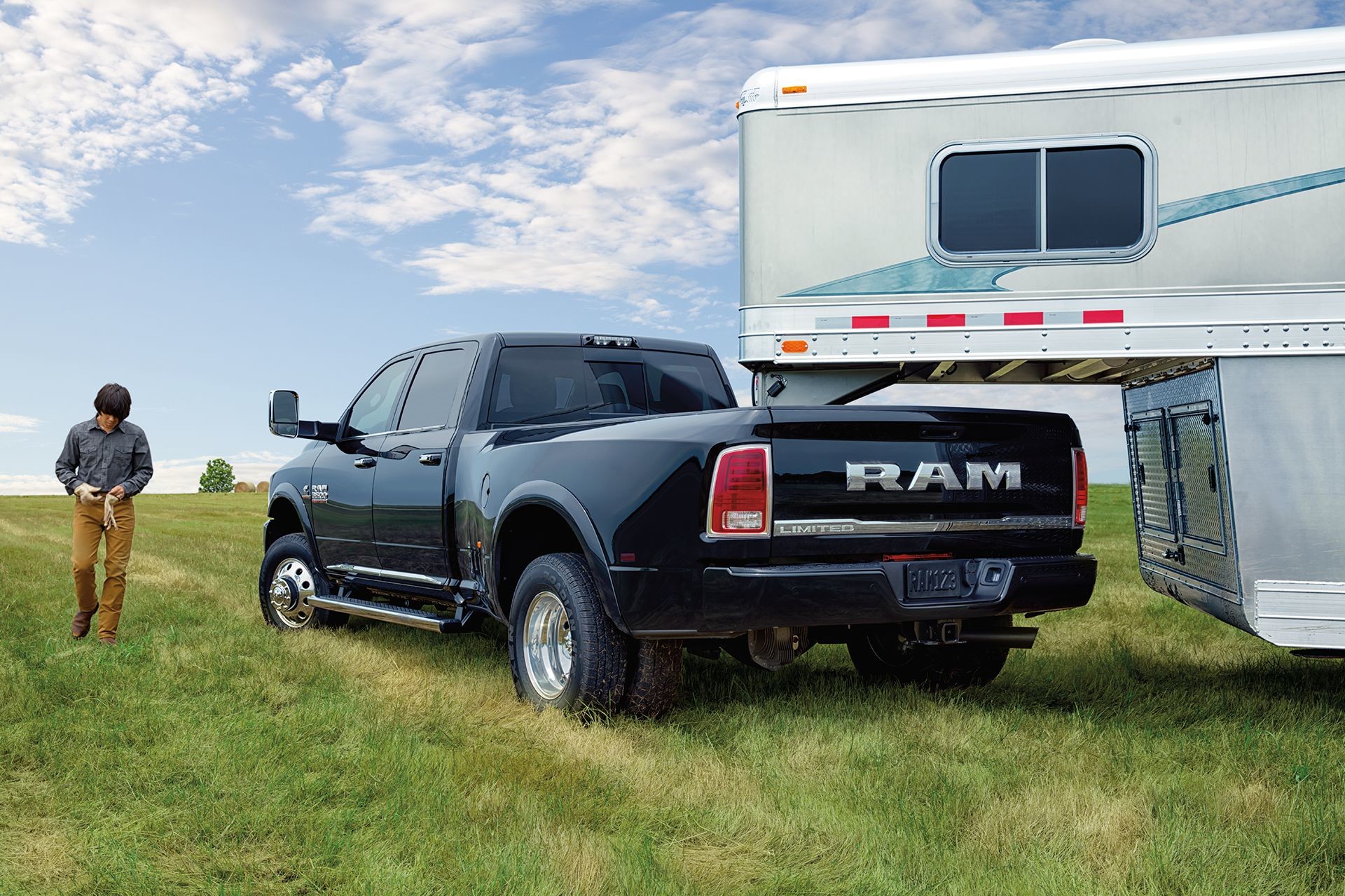 2018 RAM 3500 truck Auto Level Rear Air Suspension