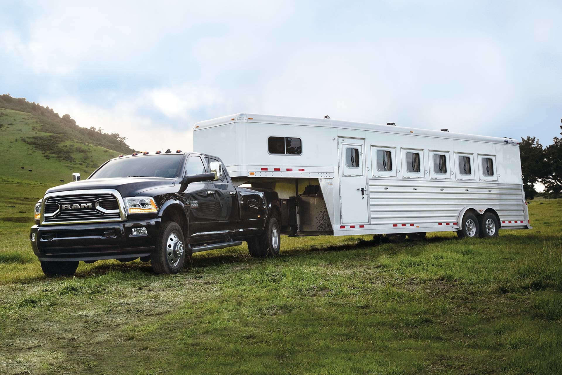 2018 RAM 3500 truck safe secure towing