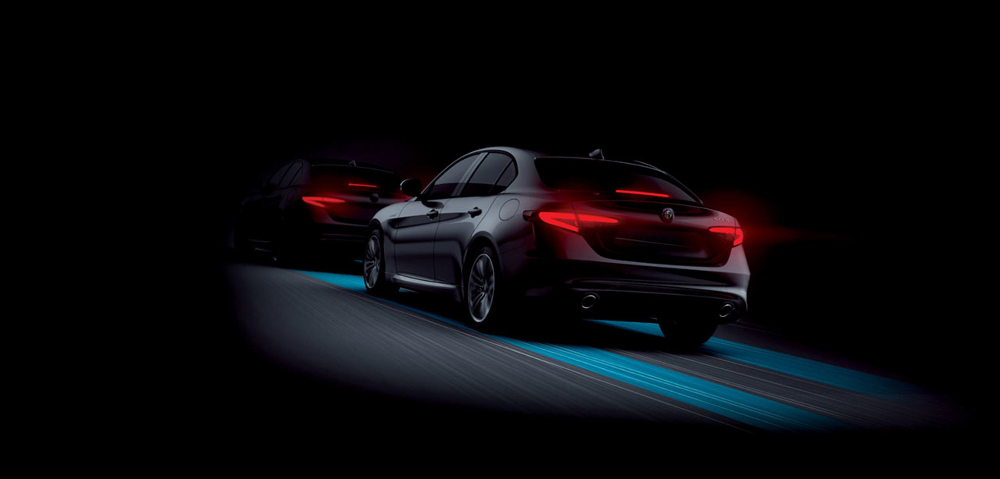 Schema of the Forward Collision Warning with Full Stop system in the 2026 Alfa Romeo Giulia, illustrating the vehicle's automatic braking response to a potential collision with a car ahead.