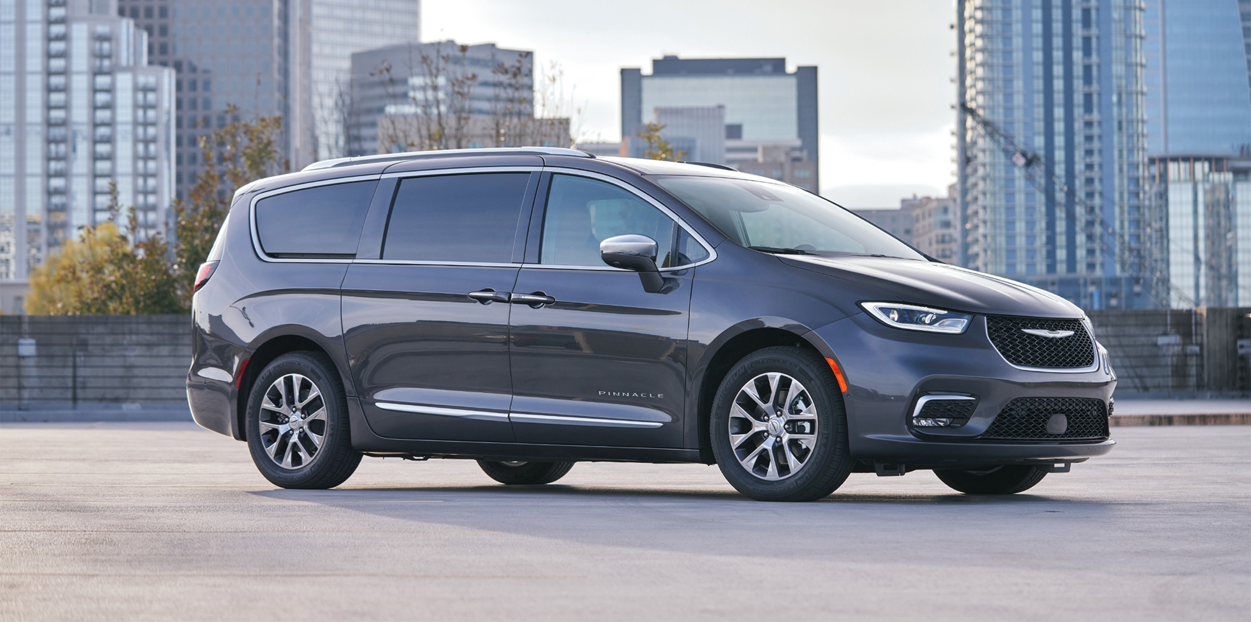 2020 Chrysler Pacifica and Pacifica Hybrid Get Big Updates and