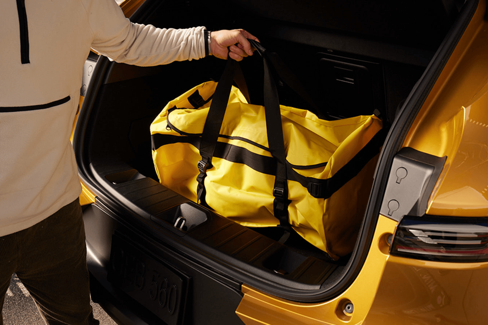Luggage Area Kit | DODGE HORNET 2024 Luggage Area Kit | DODGE HORNET 2024